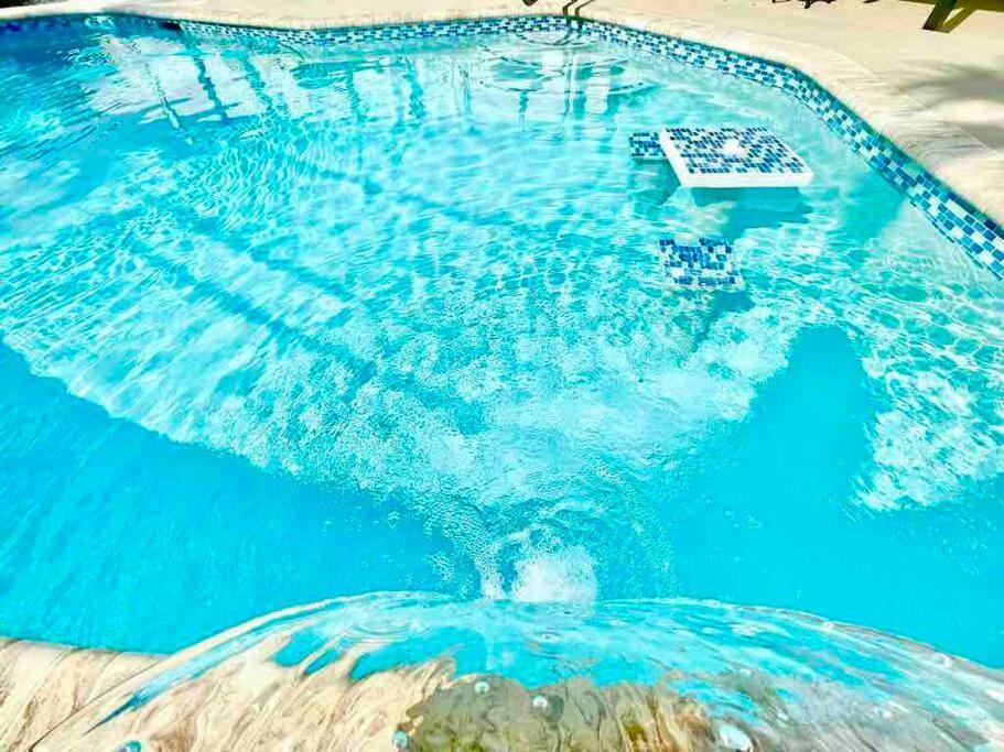 Jungle To Beach 4 R 3 Bedroom Family And Pet Heated Pool N Airport N Beach N Hard Rock Fort Lauderdale Exterior foto